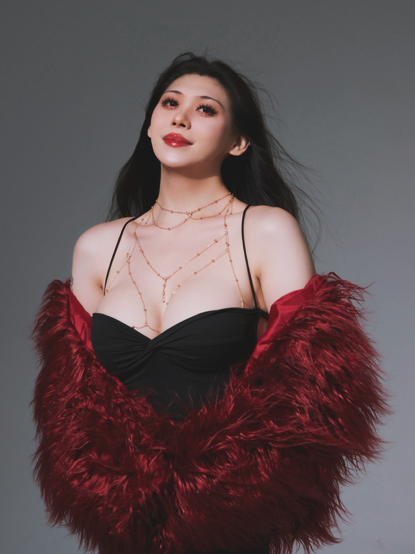 @iconichouseofebony.tw R⤓download